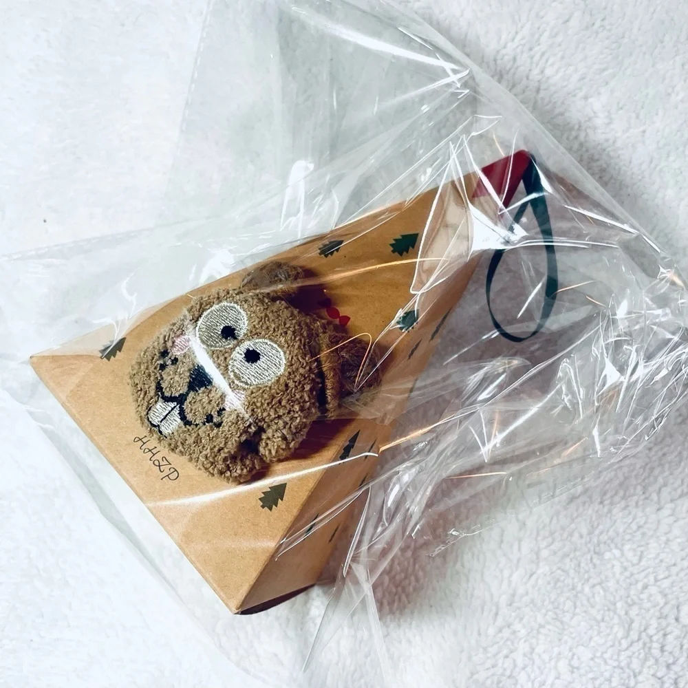 NWT LITTLE GIRL and BEAVER Gift Socks - 3D Fluffy Thick Warm Winter Socks M 5-10
